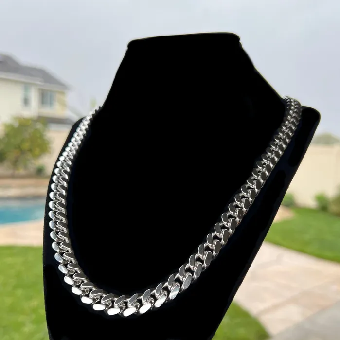 Harlem Bling Necklaces 925 Sterling Silver Miami Cuban Link Chain Heavy Necklace Italy 10MM 24 Harlem Bling Necklaces 925 Sterling Silver Miami Cuban Link Chain Heavy Necklace Italy 10MM 24
