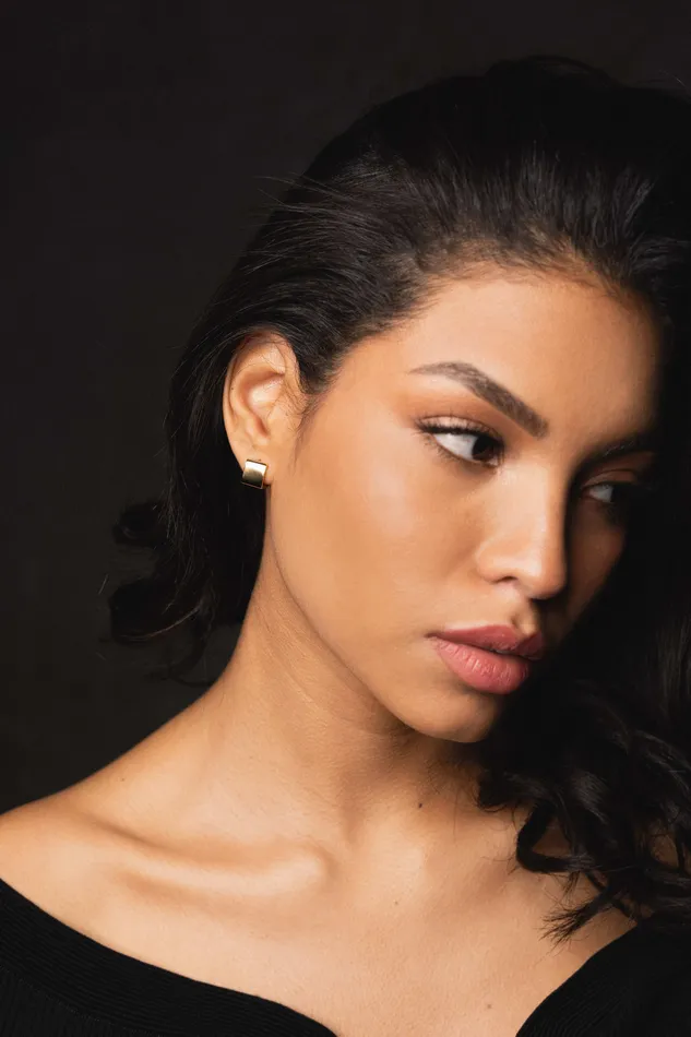 Kty Earrings Wide Square Huggie Earrings Gold
