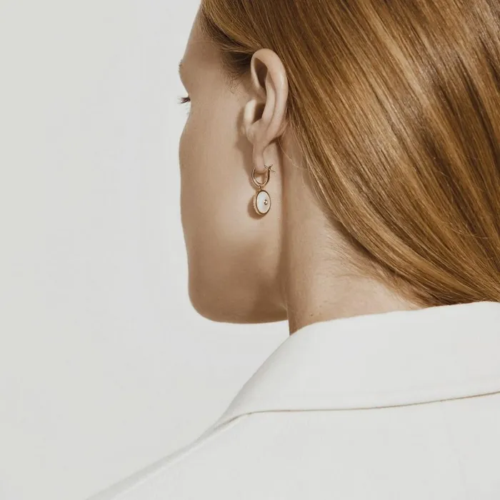 Earrings De Beers De Beers Enchanted Lotus Sleepers Earrings Earrings De Beers De Beers Enchanted Lotus Sleepers Earrings
