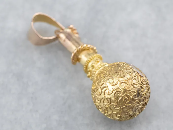 Market Square Jewelers PreStyled Sets Gold Filigree Bauble Pendant