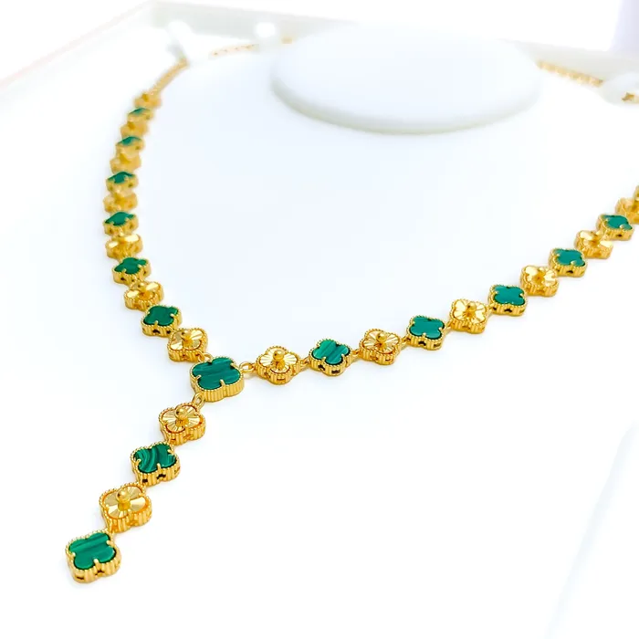 Necklaces Andaaz Jewelers Bright Opulent 21k Gold Reflective Clover Necklace