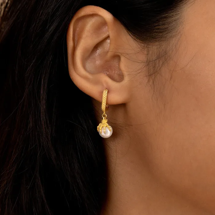 WONG Dragon Claw Pearl Dangly Earring aporro Earrings
