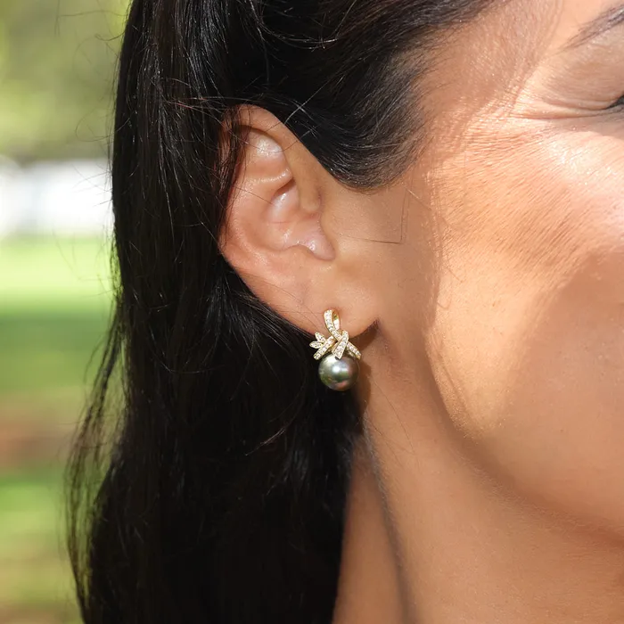 Earrings Maui Divers Jewelry Tahitian Black Pearl Earrings in Gold with Diamonds 910mm