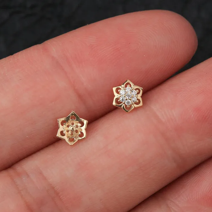 OUFER BODY JEWELRY Earrings 14K Gold CZ Flower Dermal Tops 16G Internally Threaded Dermal Jewelry OUFER BODY JEWELRY Earrings 14K Gold CZ Flower Dermal Tops 16G Internally Threaded Dermal Jewelry