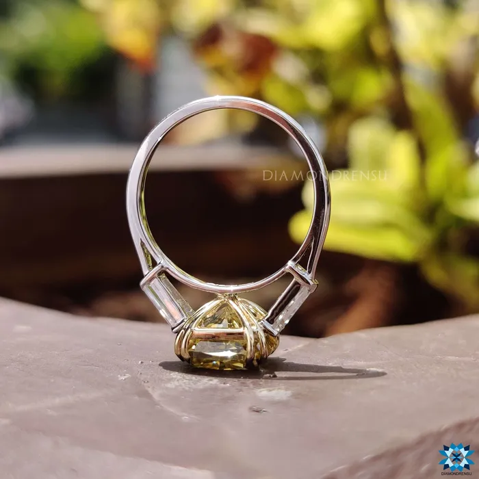 Rings Diamondrensu 341 TW Canary Yellow Cushion Moissanite with Tapered Baguette Cut Three Stones Engagement Ring