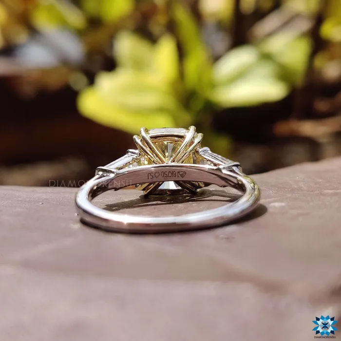 Rings Diamondrensu 341 TW Canary Yellow Cushion Moissanite with Tapered Baguette Cut Three Stones Engagement Ring