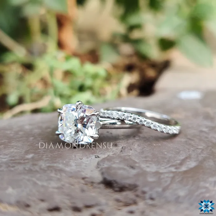 Rings Moissanite Bridal Set 234 CT Cushion Cut Moissanite Engagement Ring with Matching Curved Wedding Band Anniversary Gift for Her Diamondrensu